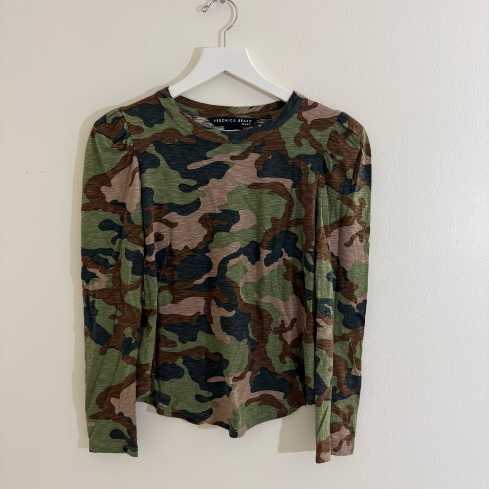 Veronica Beard Size X-S Porter Camouflage
 Top